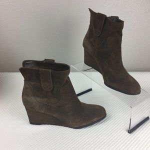Lucky Brand Suede Booties size 7.5 LIKE NEW
